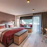 Eva,village Hotel Saalbach-Hinterglemm