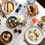 伊娃村酒店 4*