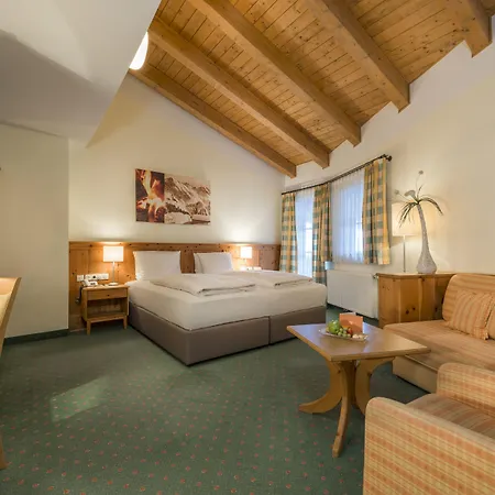 Hotel Eva,village Saalbach-Hinterglemm