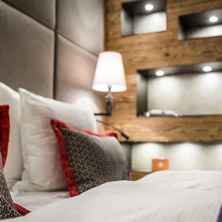 伊娃村酒店 酒店 萨尔巴赫